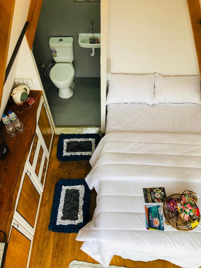 Bed and Breakfast The We2 "Wildwood Elegance Escape" Induruwa Esterno foto